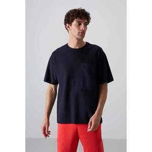 เสื้อยืดคอกลมโอเวอร์ไซส์ Tommylife Wholesale รุ่น 88341 สีดำ - FIESTA สำหรับผู้ชาย - Product Image 3