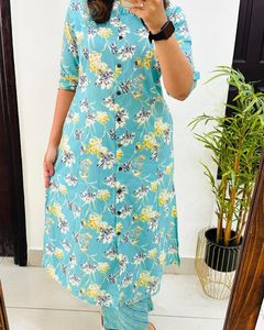 Ropa de diseñador para mujer, hermoso conjunto de algodón puro estampado de alta calidad, ventoso y cómodo para el verano a precio mayorista - Product Image 1