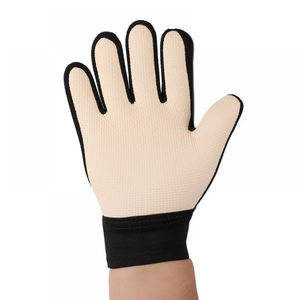 Gants de gardien de but de football en cuir latex allemand épaissi antidérapants personnalisés avec protection des doigts pour le football en plein air - Product Image 4