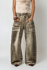 กางเกงยีนส์ผู้ชายคุณภาพสูง พิมพ์ลายสีขาว ทรงสลิมฟิต ผ้ายีนส์ยืด ลายพราง กางเกงยีนส์ลำลอง แฟชั่นสตรีท - Product Image 2