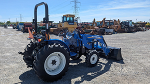 Nuevo Tractor Agrícola 25-30HP 4WD New Holland Workmaster 25S con Cargador Frontal y Transmisión Hidrostática - Product Image 6