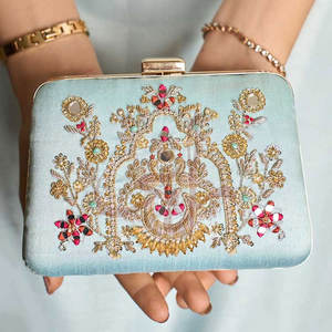 Pochette pour femmes faite à la main, design tendance, broderie, perles, strass, couleur et taille personnalisables, haute qualité, nouvelle arrivée - Product Image 3