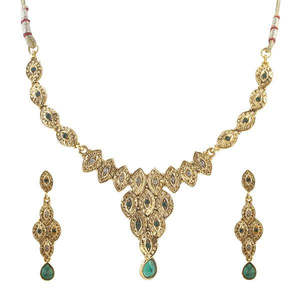Tip Top Fashions 1100528 <b>Fine</b> <b>Jewelry</b> <b>Set</b> Kundan Stone and Gold Plated Necklace - Product Image 1