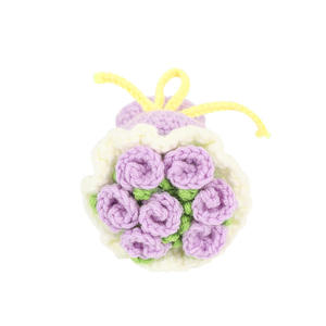 Bouquet miniature créatif fait main au crochet, porte-clés bijou mignon pour la Saint-Valentin et la fête des enseignants - Product Image 5