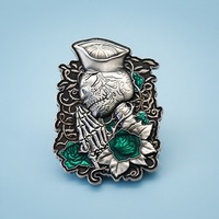 Moneda de desafío personalizada 3D con calavera rezando y rosa, de aleación de zinc, plata antigua, estilo gótico, para club de motociclistas, recuerdo o regalo promocional