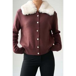 Cárdigan Borgoña con Cuello de Piel - Product Image 1
