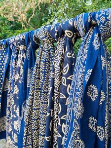 Indigo Blue Block Print Bohemian Pareo Wrap Sarongs Beach Cover Up Bufandas de verano - Product Image 6