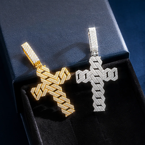 Colgante de Aleación Chapado en Oro con Diamantes Estilo Hip Hop Personalizado - Product Image 3