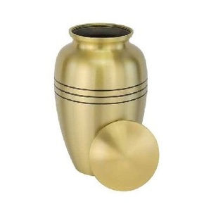 Urne funéraire pour cendres humaines fabriquée à la main en laiton pour cimetière Urne funéraire pour adultes - Product Image 6