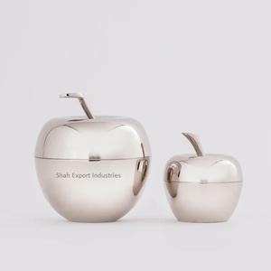 เชิงเทียนโลหะสีเงินรูปทรงแอปเปิ้ลสำหรับตกแต่งโต๊ะในบ้านและโรงแรม - Product Image 1