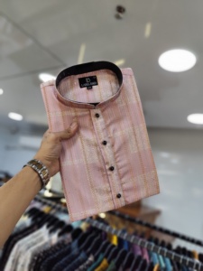 Kurta de trabajo formal bordado con Secuencia de ganchillo de tela de seda para colección de bodas y fiestas de hombres - Product Image 2