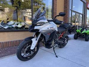 Motocicleta Deportiva Multistrada V4 R/S 2026 Nueva Certificada con 3 Años de Garantía y Lista para Exportar - Product Image 5