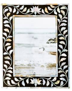 Cadre photo Artisan Bone Inlay-Décoration murale vintage de luxe en bois et os par des artisans indiens - Product Image 2