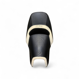 Coussin de siège en plastique et cuir noir/blanc d'origine Yamaha 4B5-24730-03-00 pour motos TMAX 500 2008-2011 - Product Image 1