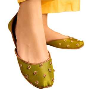 Best Selling Women <b>Khussa</b> High Quality Anti-Slippery Genuine Leather Upper Raw Silk Lining Customizable Outdoor Footwear - Product Image 1