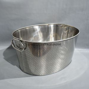 Refroidisseur de vin en acier inoxydable à finition martelée Seau à glace polyvalent et élégant pour les fêtes, les barbecues et les occasions spéciales - Product Image 4