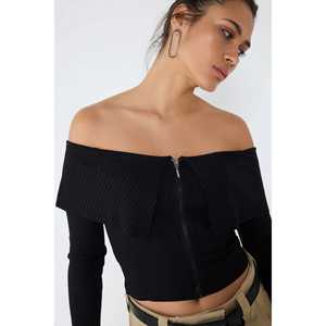 Top de punto con cierre de cremallera y abertura en el hombro - Product Image 5