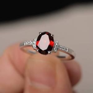 Anillo de Compromiso de Granate Genuino, Plata de Ley 925, Estilo Vintage, Corte Ovalado, Piedra Preciosa Roja, Engaste de Puntas, Aniversario, Boda - Product Image 2