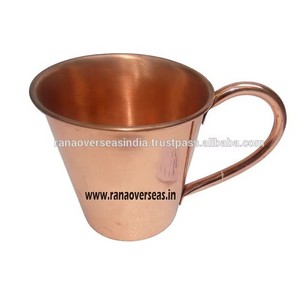 Mug en cuivre pur fait à la main pour Moscow Mule, parfait pour les cocktails classiques au bar, les boissons fraîches et les collections de vaisselle haut de gamme - Product Image 4