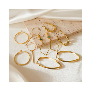 Bague de manchette ouverte réglable pour femme Idée de bijoux minimale pour les événements de travail et les cadeaux - Product Image 5