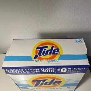 Lessive hypoallergénique Tide Free & Gentle en poudre, sans danger pour les bébés et les peaux sensibles, paquet de 4 kg - Product Image 4