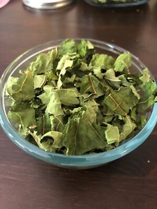 Las hojas de papaya se utilizan para crear bebidas infundidas que brindan un sabor amargo distintivo preferido en muchas regiones - Product Image 5