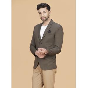 Blazer y Abrigo Gris Clásico de la Mejor Calidad para Hombre, para Uso Corporativo, Atuendos Diarios y Ocasiones Elegantes, Disponible para la Venta - Product Image 1