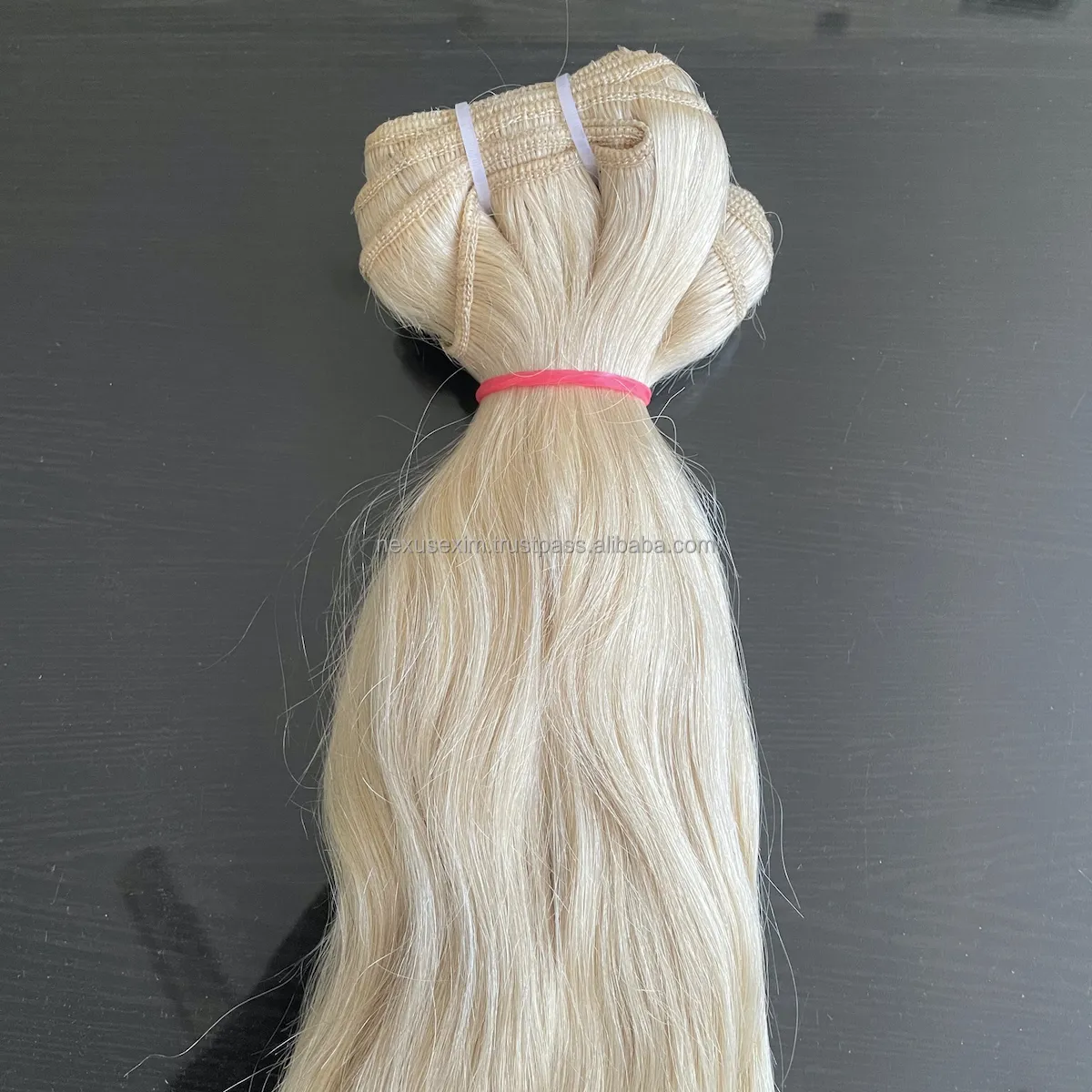 613 Blonde Virgin Indian Human Hair Bundles Cuticle Aligned Natural Wavy Platinum Blonde Indian Hair Weft Extensions