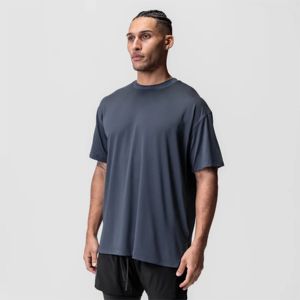 Camiseta de entrenamiento de gran tamaño azul, camiseta de gimnasio de rendimiento, camiseta de entrenamiento atlético Boxy Fit de secado rápido que absorbe el sudor, antimicrobiano - Product Image 2