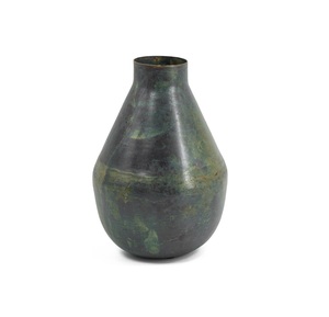 Elegant artistic wrought iron flower <b>vases</b> with beautiful floral <b>engravings</b> for premium home office and wedding decor - Product Image 1