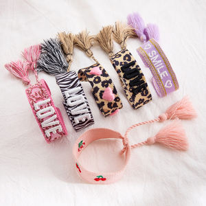 J & D braccialetto con lettere intrecciate in corda dolce e fredda bracciale regolabile gioielli alla moda bracciale - Product Image 1