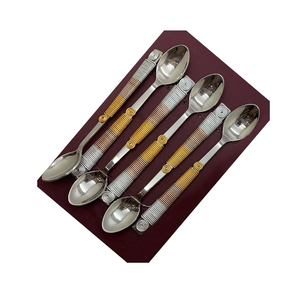 4 Cuillères à Dessert en Acier Inoxydable 4 Pièces Vaisselle Restaurant Argent Set Couteau à Beurre et Fourchette Cuillère Rustique Manche en Laiton - Product Image 6