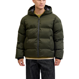 Abrigo de plumón de invierno para hombre con capucha y acolchado de gran tamaño con logotipo personalizado, ropa gruesa y cálida de burbujas, rompevientos esencial - Product Image 6