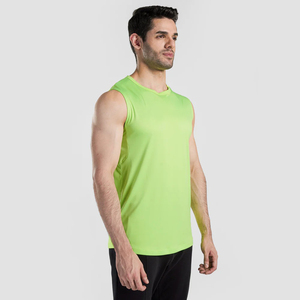 Venta al por mayor de camisetas ligeras de gimnasio para hombres con impresión de logotipo personalizado de secado rápido con mangas cortas opciones de talla grande suministro OEM - Product Image 4