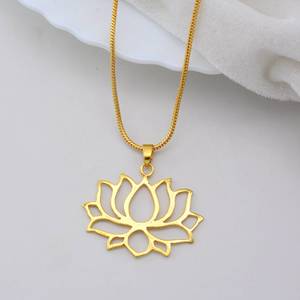 Collier pendentif Lotus en laiton plaqué or pour femme Cut Cutout Floral Design Spiritual Boho Yoga Jewelry avec Enlightenment Charm - Product Image 2