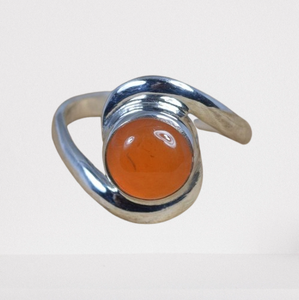 Anillo hecho a mano de plata de ley sólida 925, joyería de piedras preciosas de cornalina para mujeres para bodas y fiestas - Product Image 1