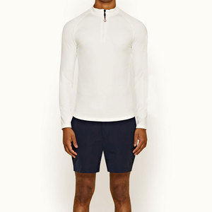 T-shirt de compression pour homme à motif uni de qualité supérieure - Manches longues, logo personnalisé, séchage rapide, respirant, écologique, vêtements de sport pour la salle de gym - Product Image 5