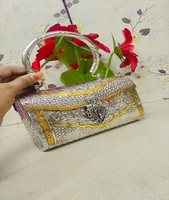 Poli en acier allié allemand argent pochette dames sacs en métal femmes sacs à main dames mini sacs femmes au prix d'usine en gros