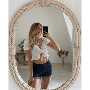 Espejo de Pared Decorativo Náutico Costero Hecho a Mano, Diseño Ovalado Elegante con Cuerda Trenzada para Colgar Arte - Product Image 1