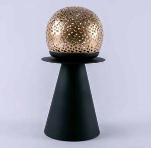 Quemador de Incienso y Mubakhara de Metal de Alta Calidad con Forma de Bola Redonda en Acabado Dorado y Negro de 11x17x25 cm para Uso Religioso - Product Image 2