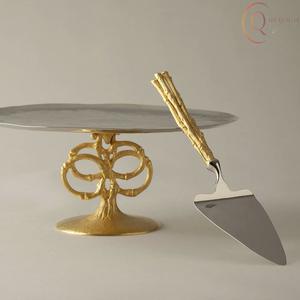 Soporte para Tartas de Metal Moderno con Base Resistente y Aspecto Clásico, Ideal para Cumpleaños, Eventos, Cafeterías y Exhibiciones Profesionales de Repostería - Product Image 3