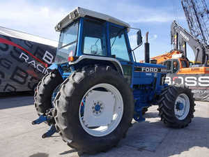 Tractores usados Máquina agrícola Ford 4x4 tractor agrícola Precio barato - Product Image 3