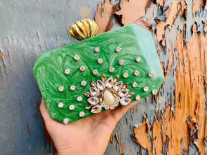 Sac à main en résine multicolore Lady Clutch pour le mariage Fashion Style Prix de gros par crescent crafts - Product Image 4