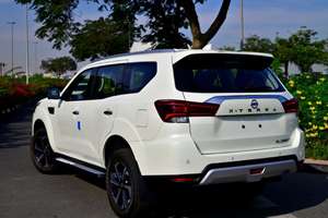 Nuevo/USADO 2024 NIS SAN X-TERRA PLATINUM, Cámara Trasera 360, Capacidad de Carga 31-40T, Emisión Diésel/GAS, Automático - Product Image 6