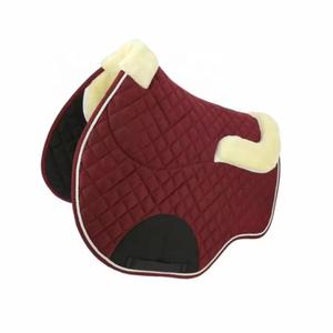 Tapis de selle pour cheval de dressage sur mesure Vente en gros de produits élégants pour chevaux Équipement de cheval - Product Image 3