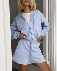 Vêtements pour femmes, ensemble personnalisé en deux pièces, sweat-shirt et short, coton, molleton français, broderie, haut court, survêtement délavé pour femmes - Product Image 1