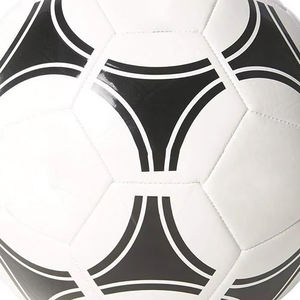 Balones de Fútbol Personalizados de Alta Calidad Profesionales Pakistaníes, Material PU, Cosidos a Mano, Construcción Termosellada - Product Image 4