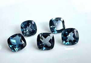 Topacio azul de Londres de calidad superior natural 6mm corte de cojín facetado excelente calidad-Topacio de cojín azul de Londres superior - Product Image 3