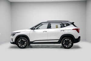 Casi nuevo, precio asequible, 2025, Blanco K - Seltos Premium 1.5L FWD SUV Automático, Cuero, Techo Panorámico, Listo para enviar - Product Image 5