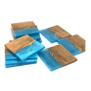 Posavasos cuadrado de madera con resina, posavasos cuadrado hecho a mano, Color azul, único - Product Image 3